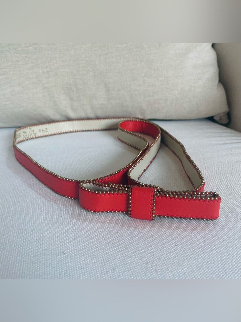 Vtg Avon Red Leather Skinny Bow Belt Beaded Gold Metal Trim Snap Adjustable 24.5